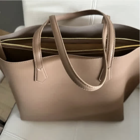 d130444b1d4f7a2db9e86ecc1e9e10c9 2